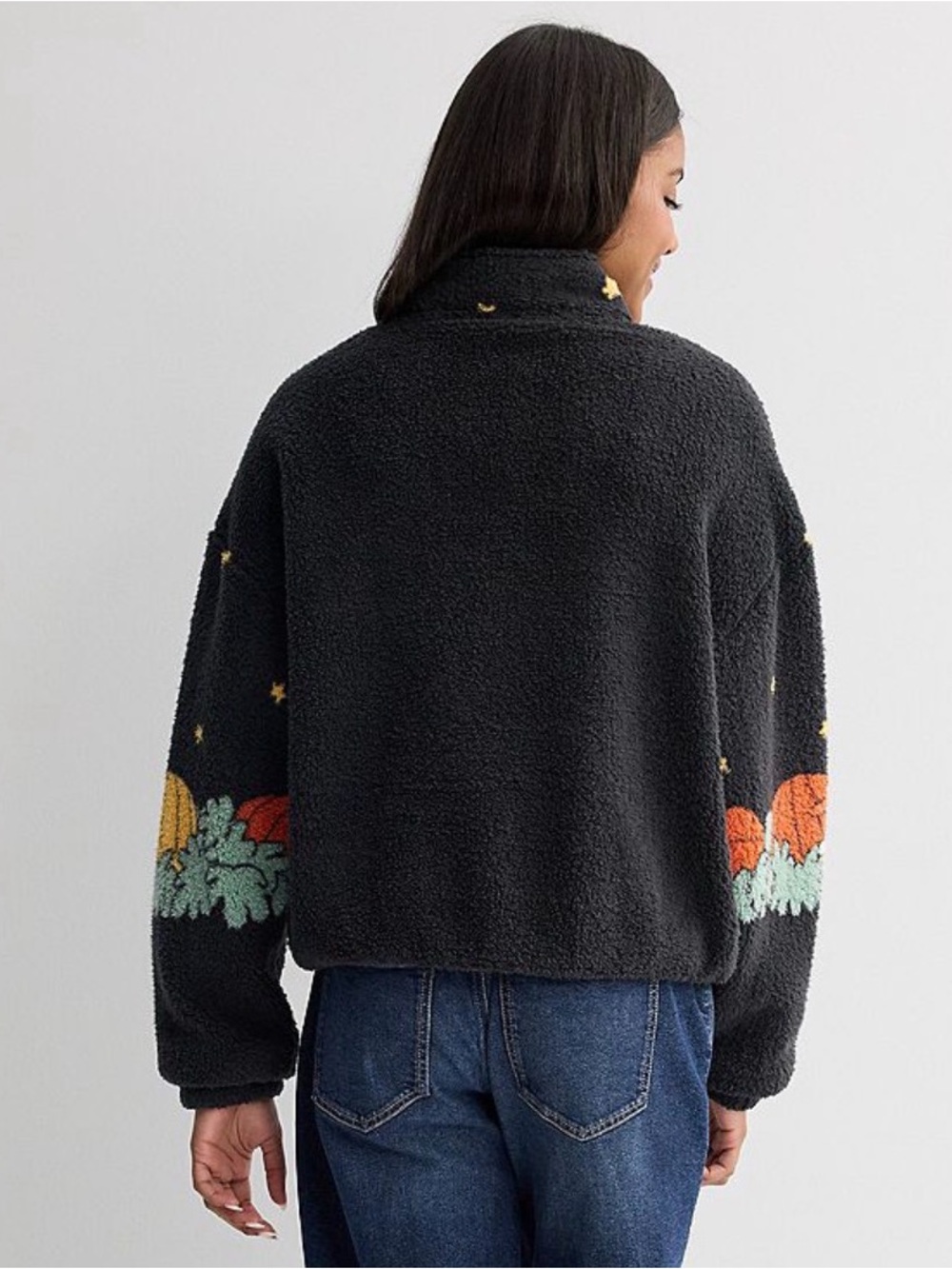 Size SMALL Peanuts Halloween juniors Sherpa quarter zip NWT - Picture 3 of 10